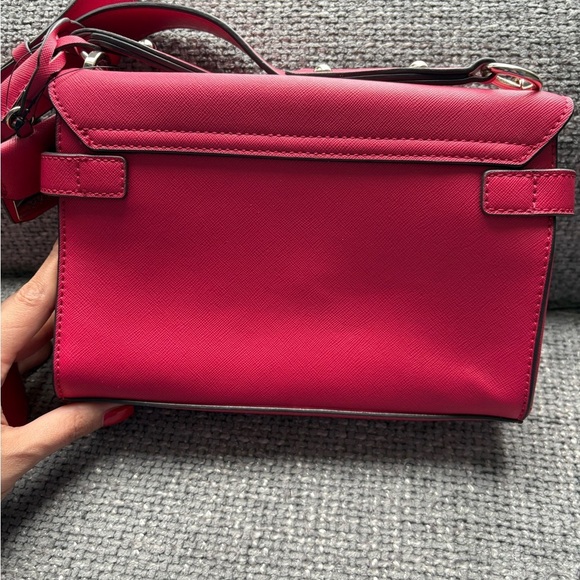 Brand new No tag Guess Georgiana Crossbody Flap Bag – Red - Picture 9 of 16